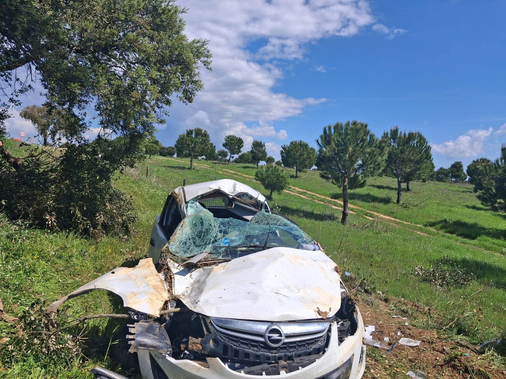 Grave Despiste em Alcácer do Sal: Vítima encarcerada mobiliza helicóptero do INEM