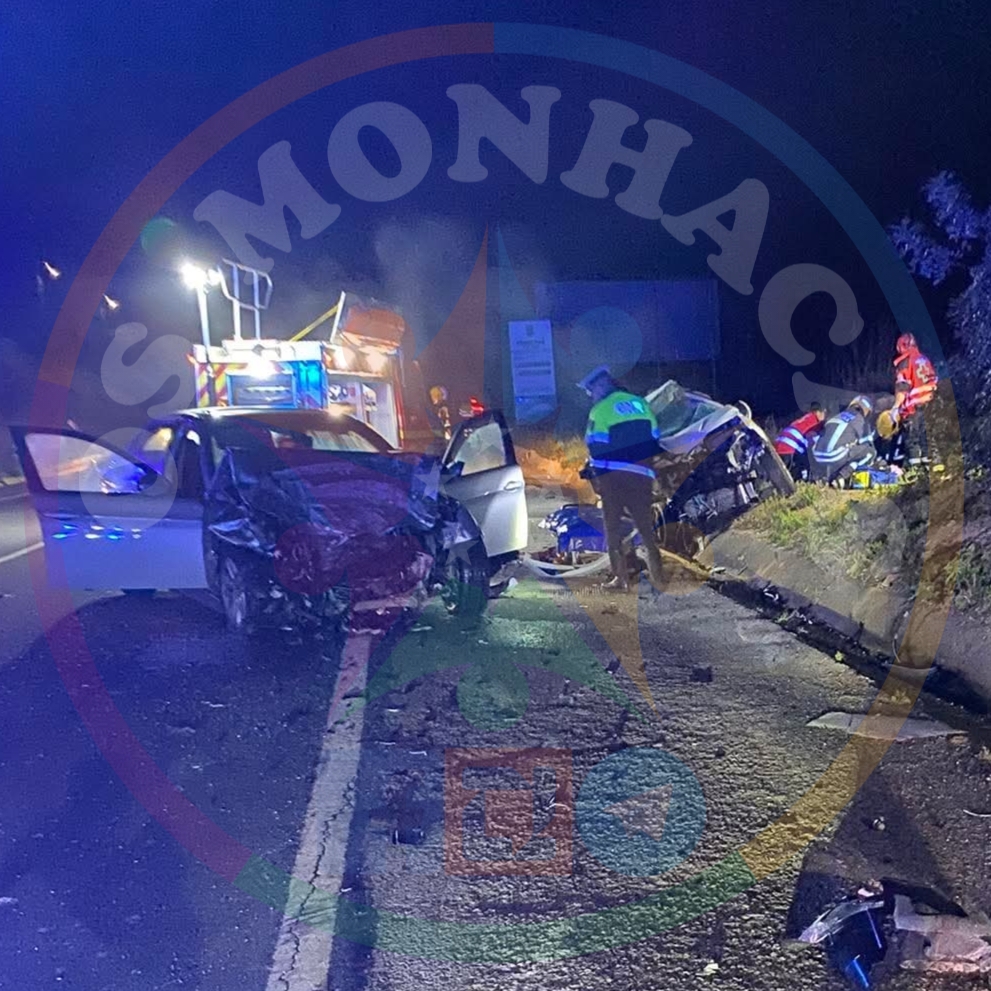 GRAVE ACIDENTE NA EN395 EM ALBUFEIRA CAUSA QUATRO FERIDOS E CORTA TRÂNSITO