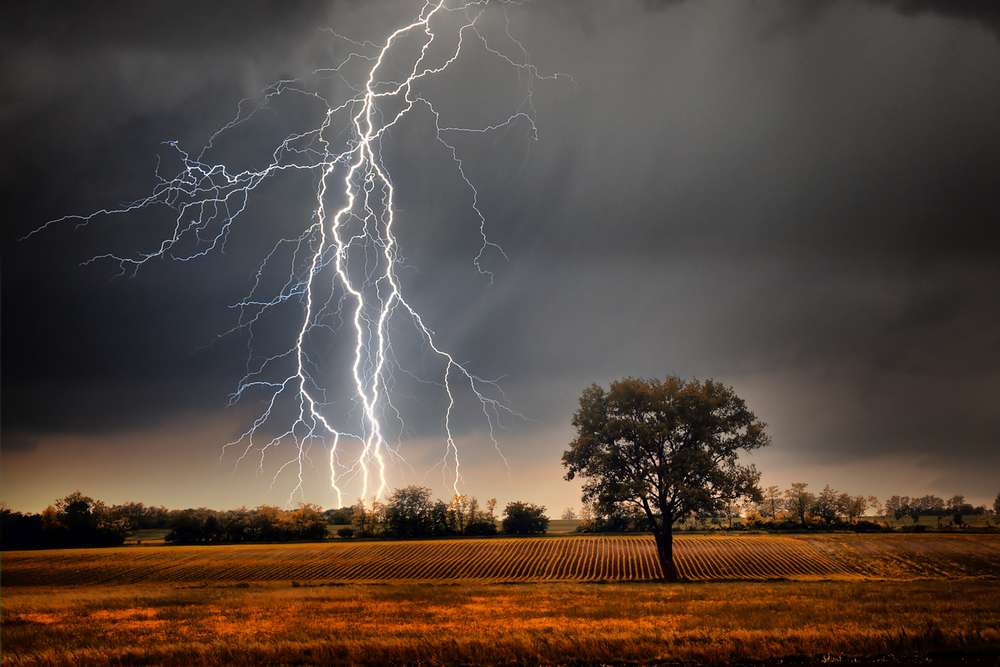 Aviso meteorológico: Instabilidade mantém-se para terça-feira com alerta amarelo em vários distritos