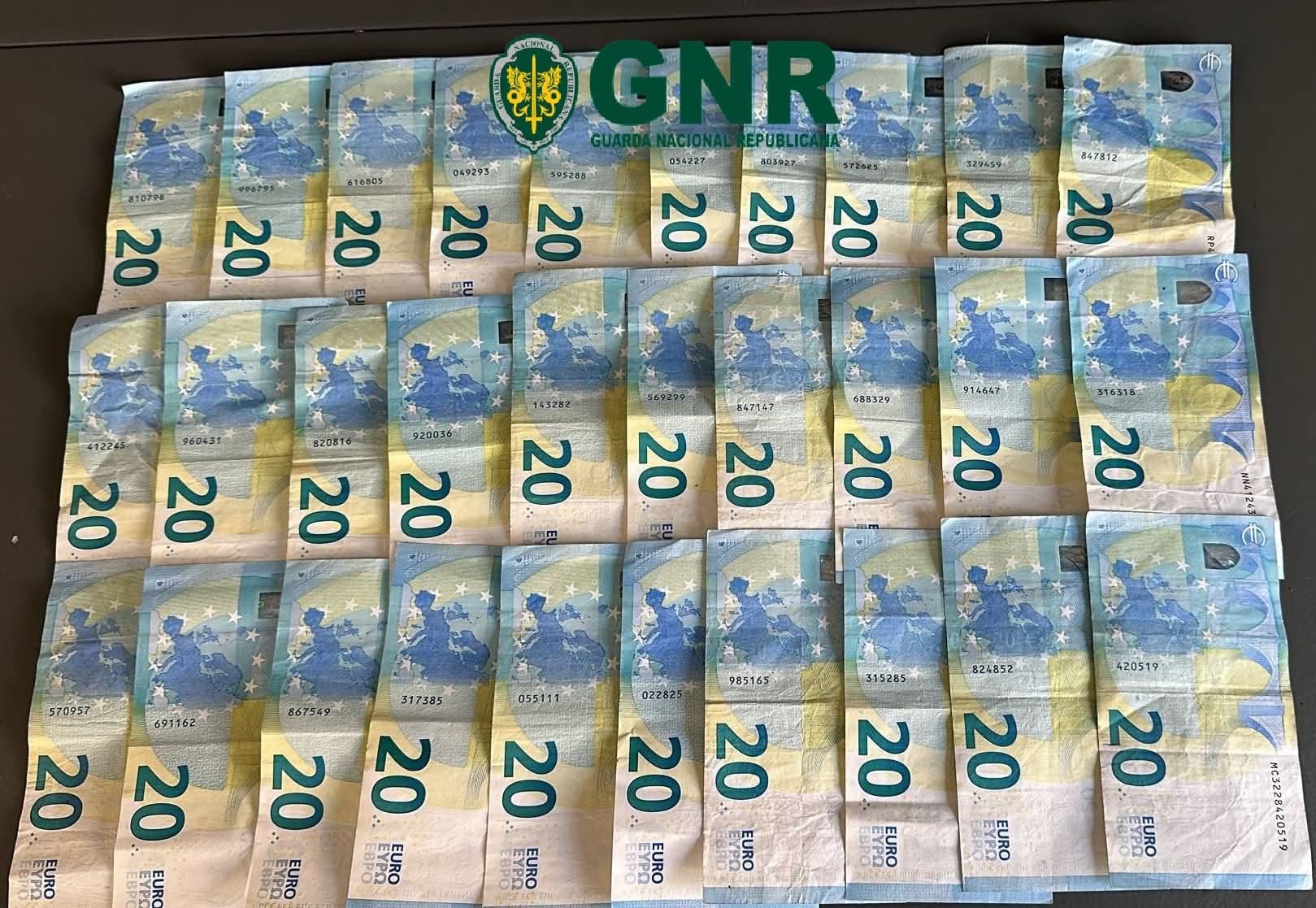 Salvaterra de Magos: Prisão domiciliária após assalto violento a estabelecimento comercial
