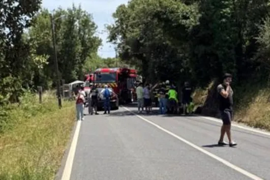 Carrinha do Póvoa de Santo Adrião Atlético Clube despista-se em Mafra e causa um morto e seis feridos