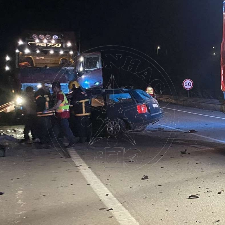 Colisão Grave no IC8 em Ansião Provoca Dois Mortos e Vários Feridos(c/fotos)