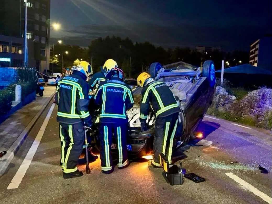 FAMALICÃO:Capotamento de veículo em Antas faz um ferido