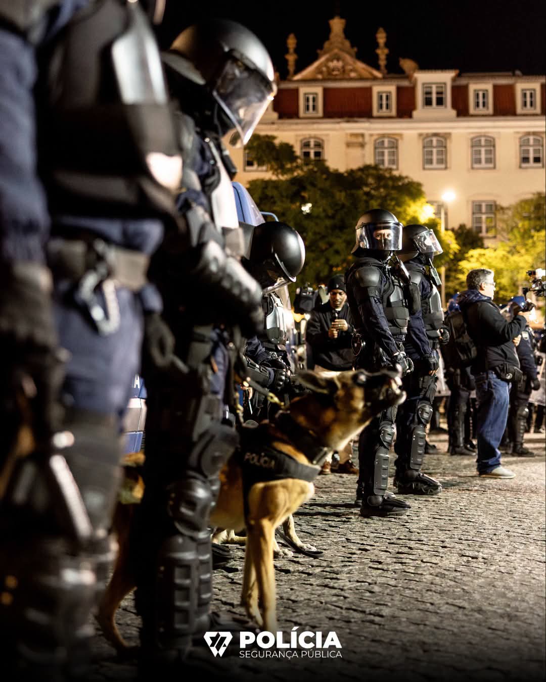 Operação da PSP em Lisboa e no Porto resulta em 31 detidos e 11 feridos no desmantelamento de acampamentos